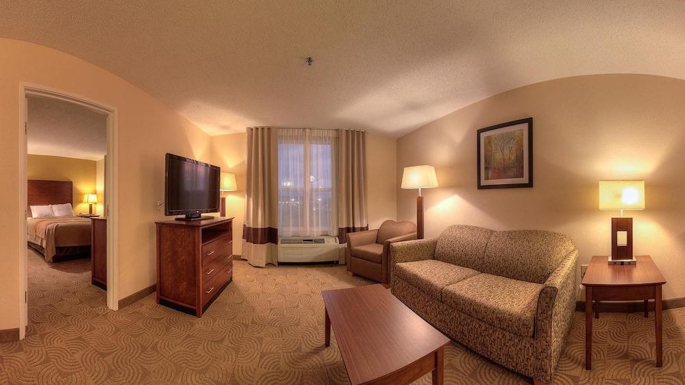 Comfort Inn & Suites Santee I-95 Esterno foto