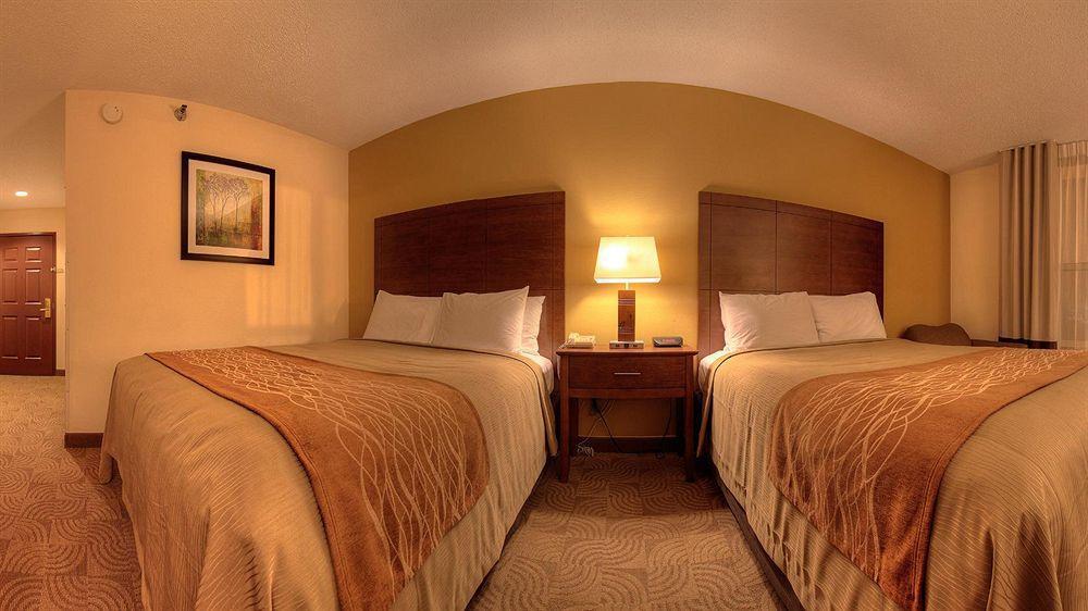 Comfort Inn & Suites Santee I-95 Esterno foto