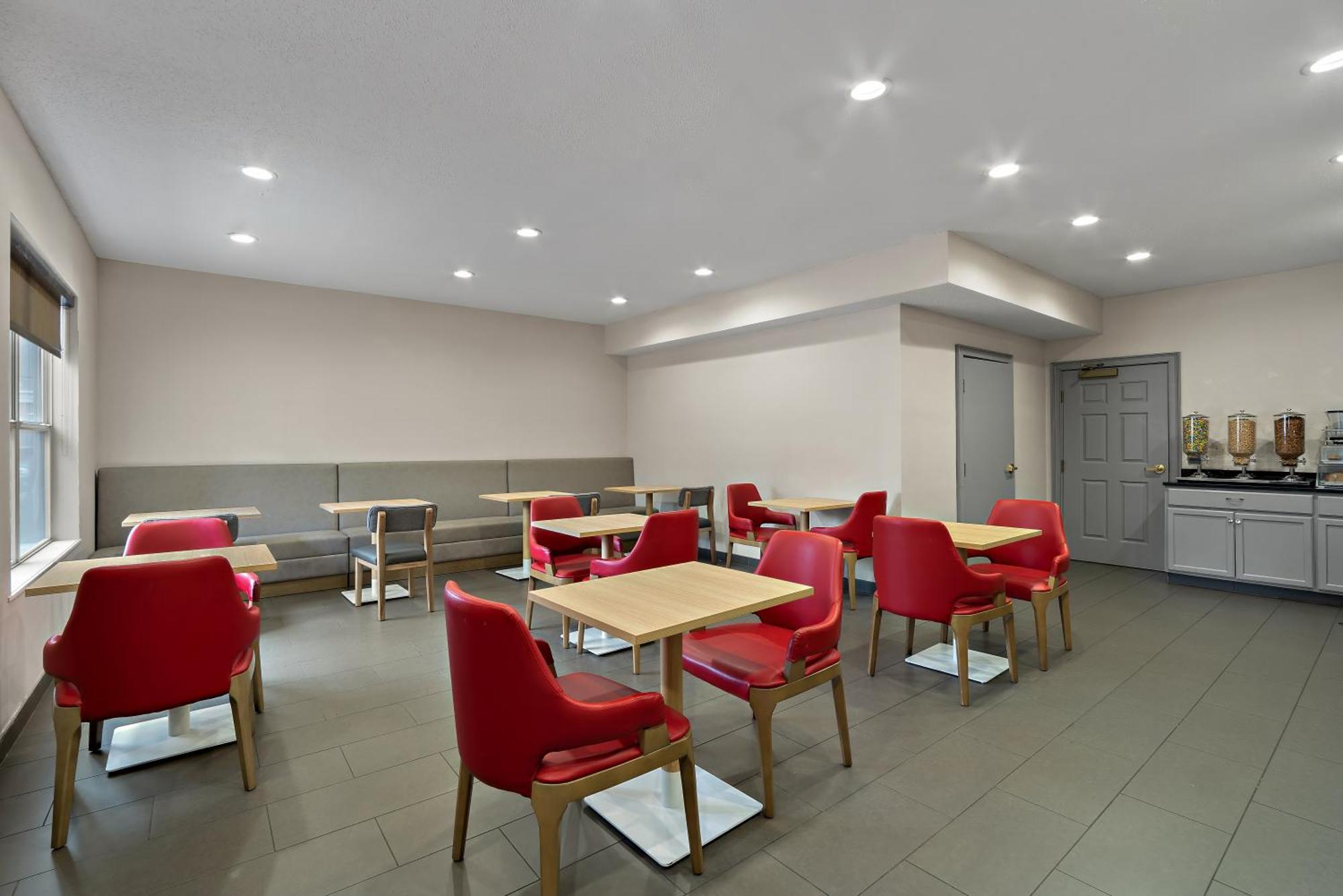 Comfort Inn & Suites Santee I-95 Esterno foto