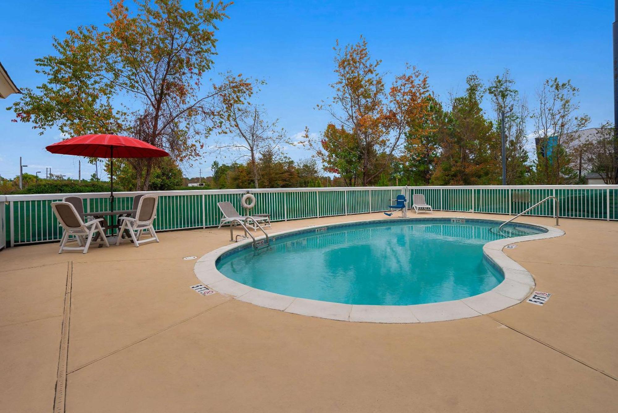 Comfort Inn & Suites Santee I-95 Esterno foto